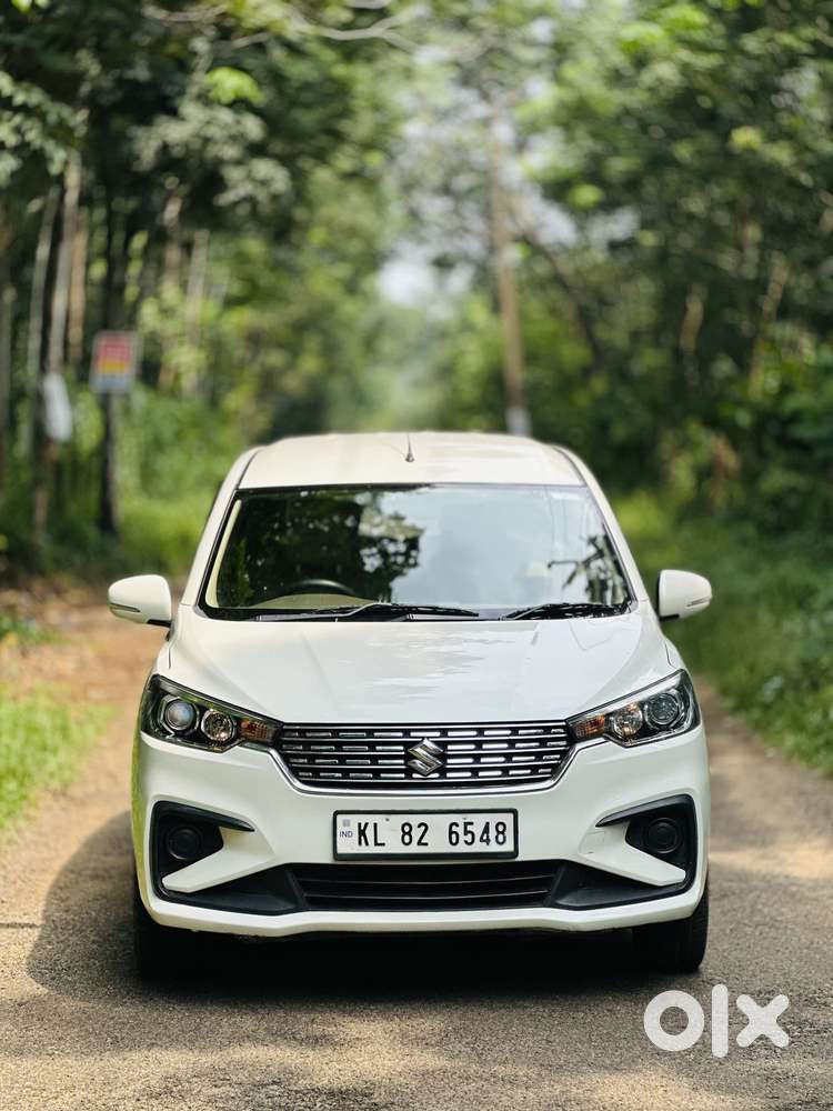 Maruti Suzuki Ertiga Vxi Shvs, 2022, Petrol