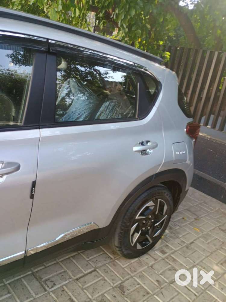 Kia Sonet 2024 Petrol 21000 Km Driven