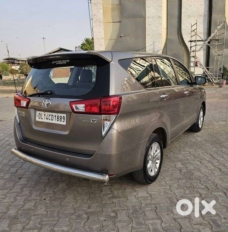 Toyota Innova Crysta 2.4 V, 2017, Diesel