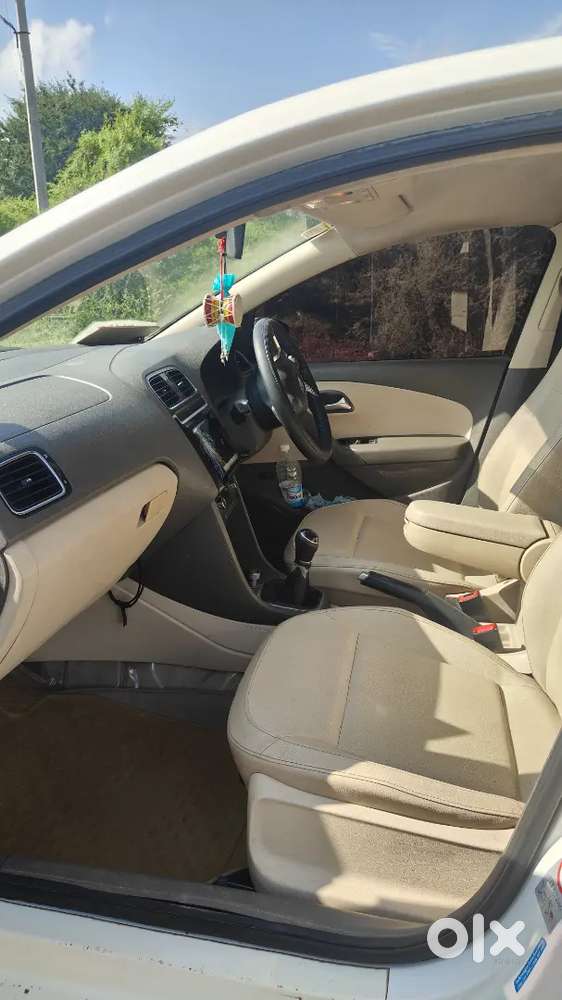 70%tayars / Original Pent  / One Hand Used/ All Original Company Part