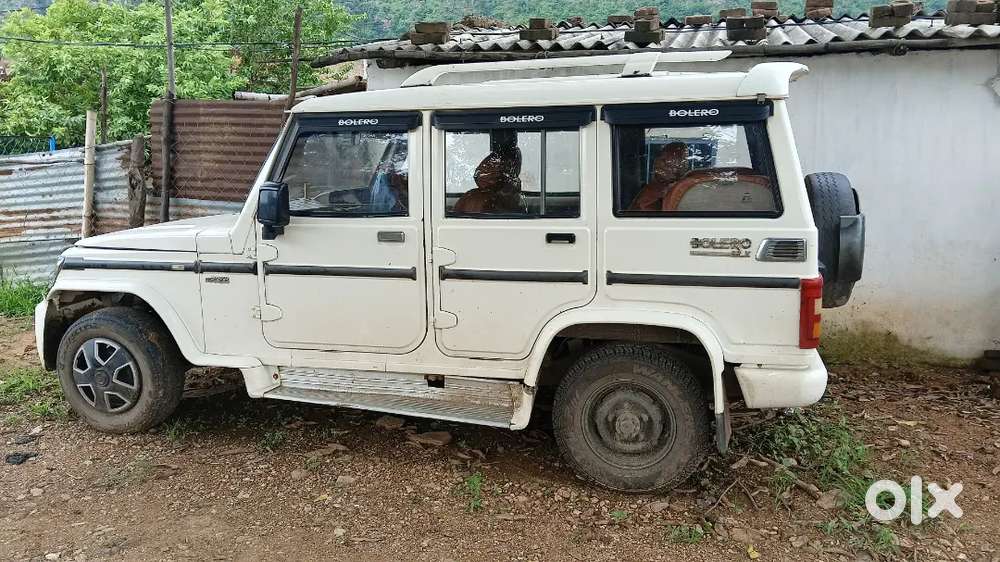 Mahindra Bolero Neo 2012 Year
