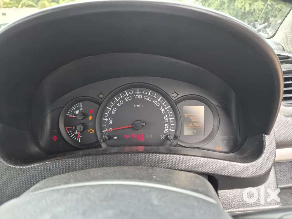 Maruti Suzuki Swift Lxi 2015