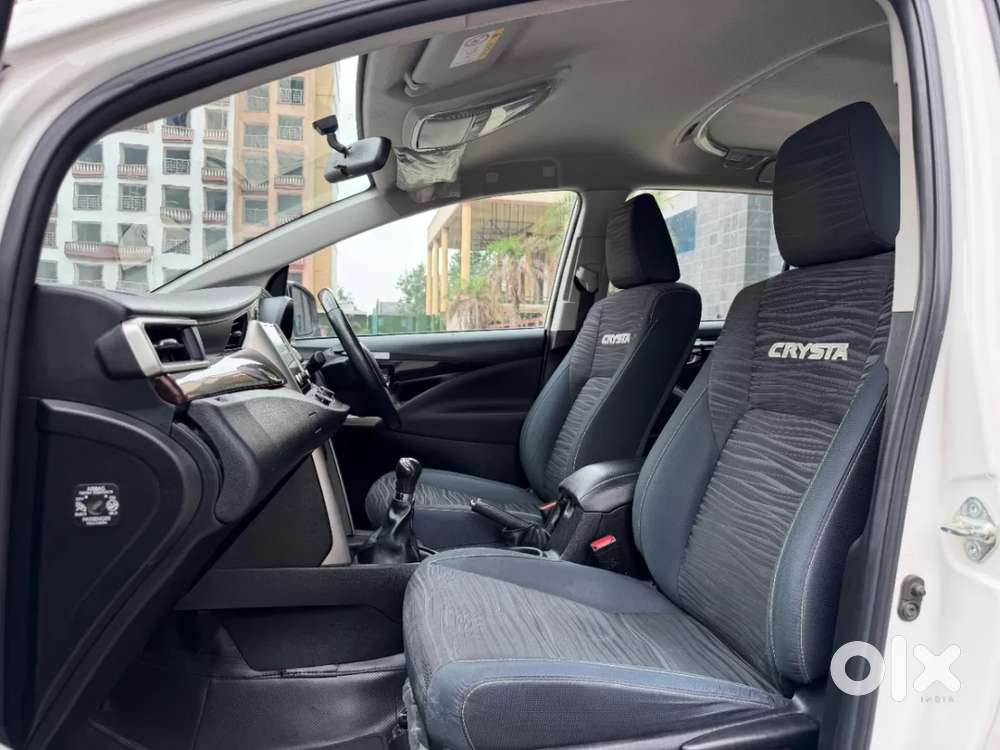 Toyota Innova Crysta [2020-ongoing] 2.4 Vx 8 Str, 2022, Diesel
