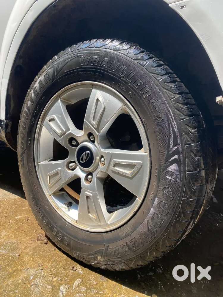 Mahindra Xuv500 Diesel 2wd 2013