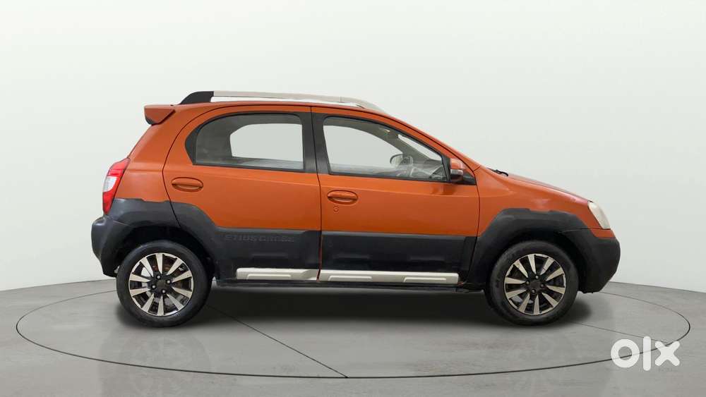 Toyota Etios Cross 1.2 G, 2017, Petrol