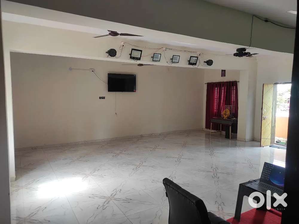 Hall for rent Morning and afternoon session for yoga,zumba,other