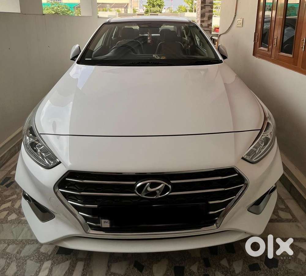 Hyundai Verna Petrol 39800 Km Driven