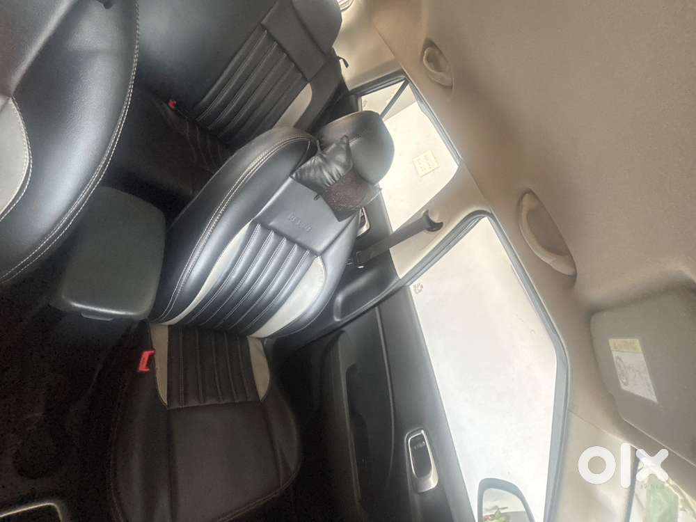 Hyundai Venue 1.2 S July 2021