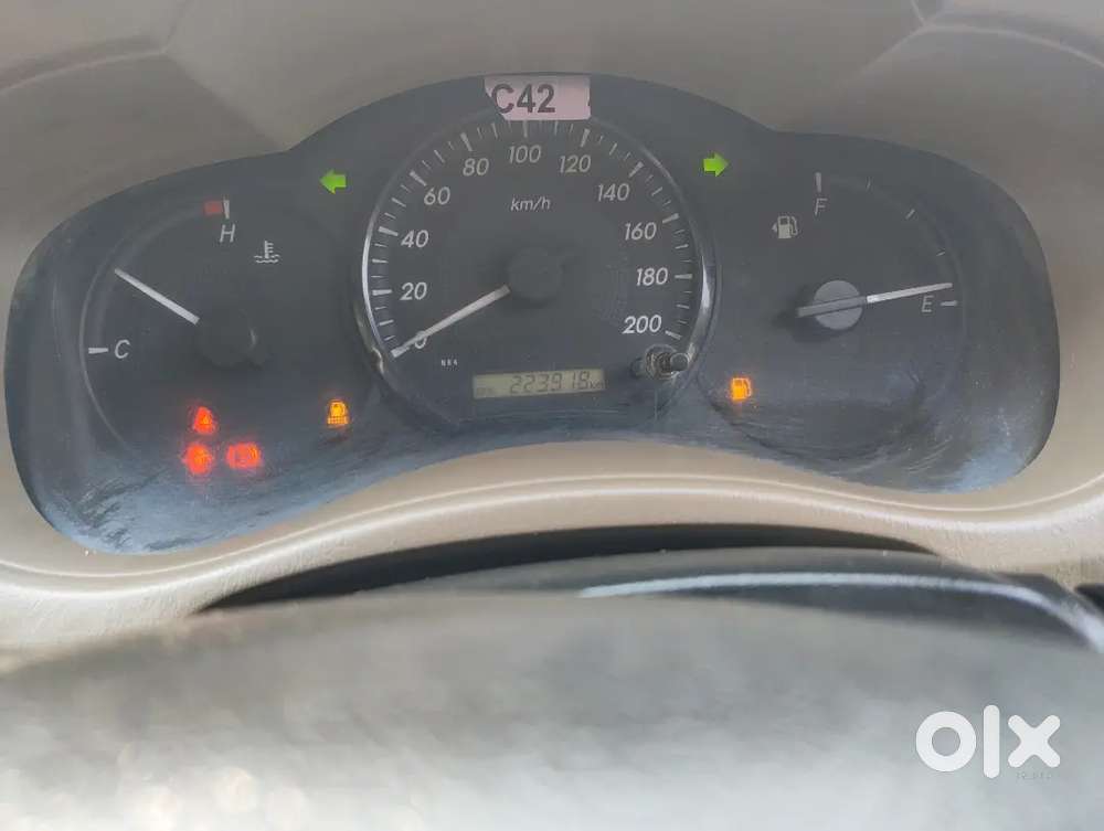 Toyota Innova 2015 Diesel 223918 Km Driven