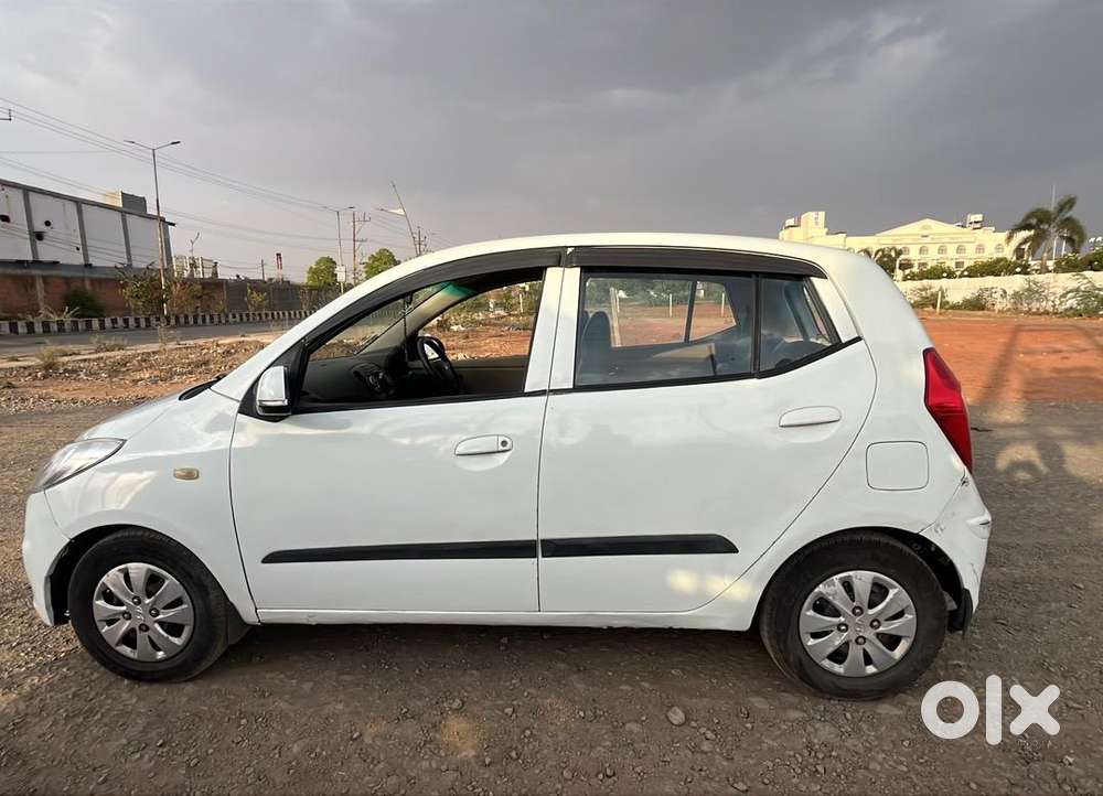 Hyundai Sedan Manual 2013