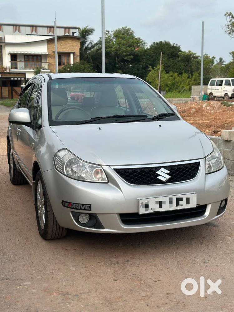 Maruti Suzuki Sx4 Vxi Bsiv, 2011, Petrol