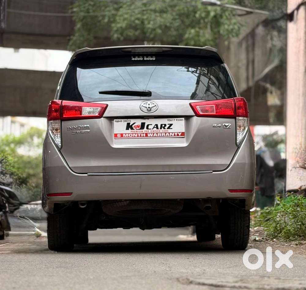 Toyota Innova Crysta 2.4 V, 2025, Diesel