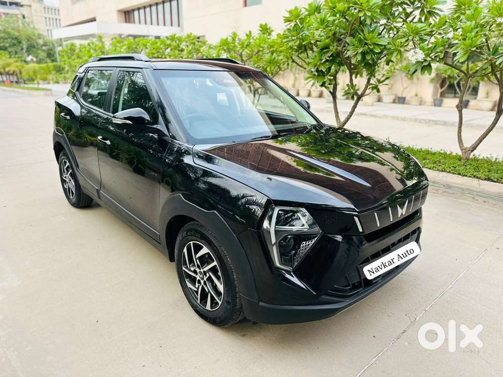 Mahindra Xuv 3xo Ax5l 1.2 Petrol At, 2026, Petrol