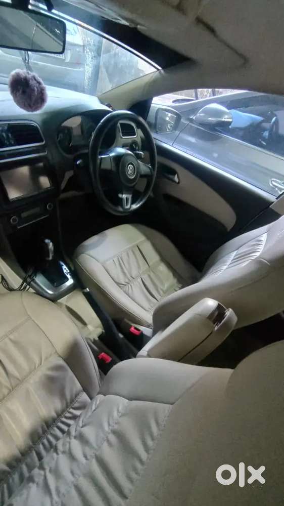 Volkswagen Vento Petrol Highline 2011