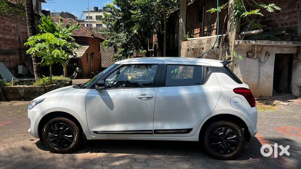 Maruti Suzuki Swift Petrol 2024