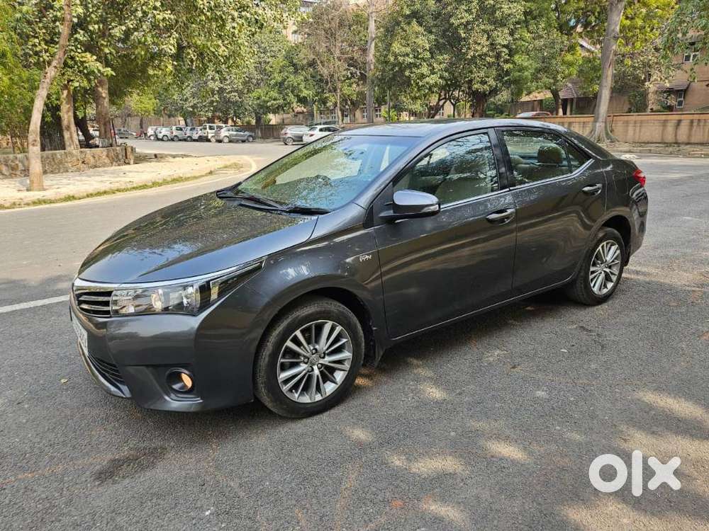 Toyota Corolla Altis 2010-2013 Gl, 2015, Petrol