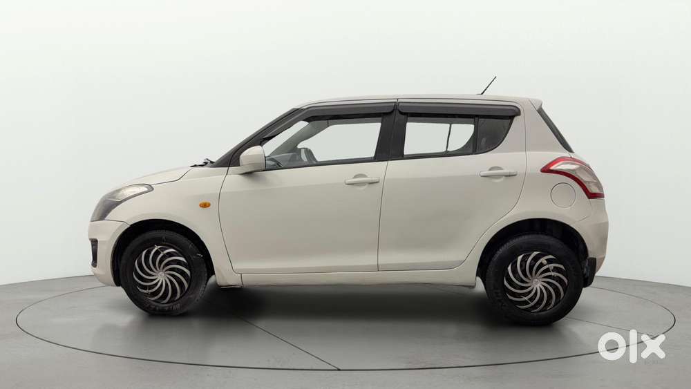 Maruti Suzuki Swift 1.2 Lxi (o), 2017, Petrol