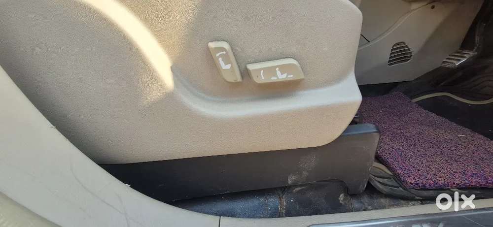 Xuv 500 W10 2015 Dec Exchange Also Availabel