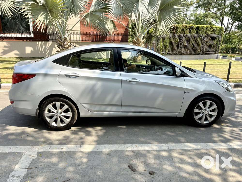 Hyundai Fluidic Verna 1.6 Vtvt Sx, 2012, Petrol