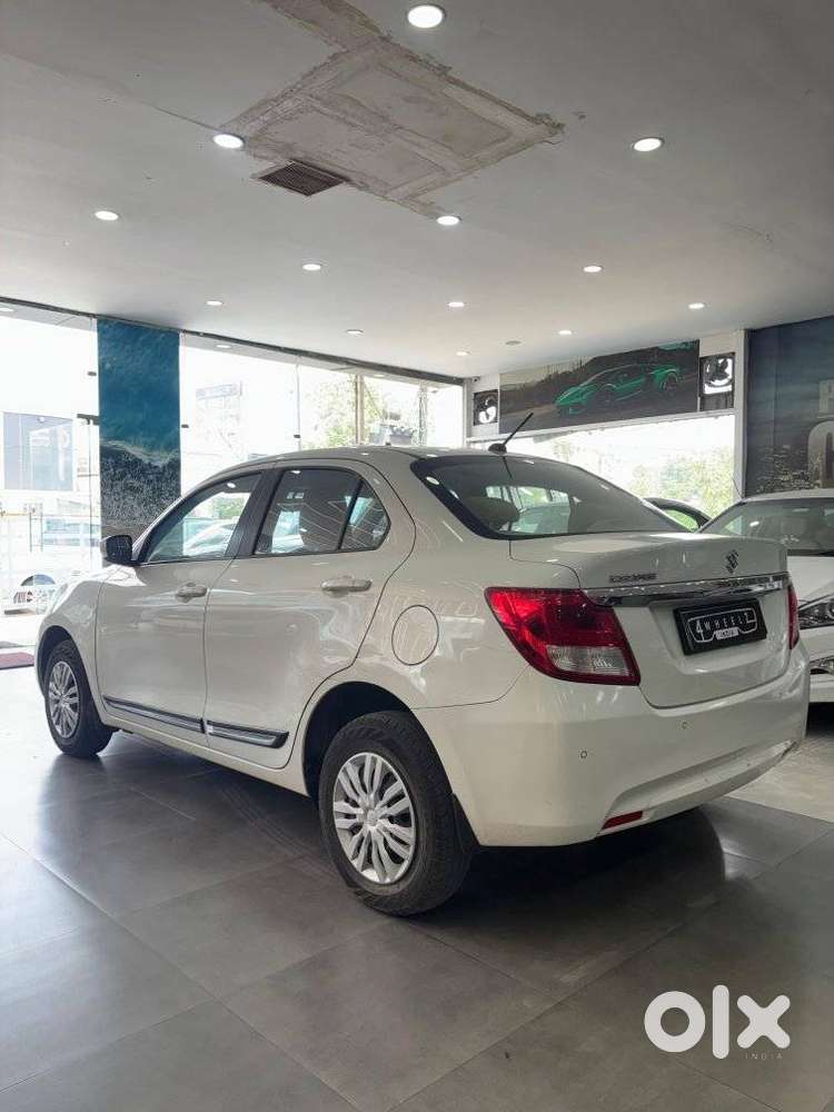 Maruti Suzuki Dzire 1.2 Vxi, 2023, Petrol