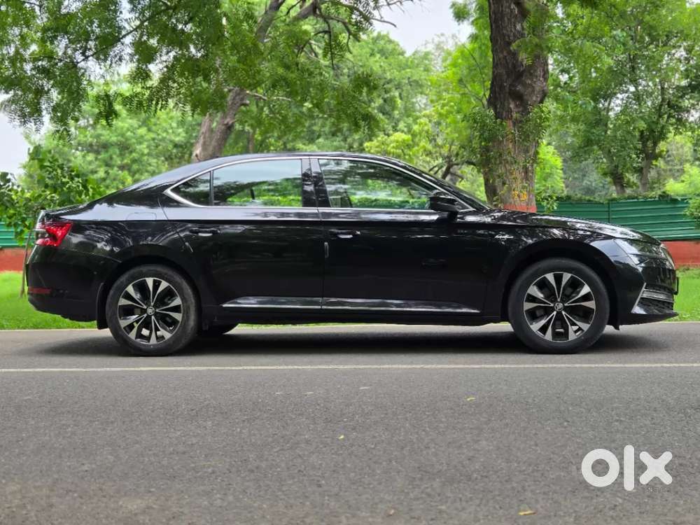 Skoda Superb 2.0 L&k Tsi At, 2023, Petrol