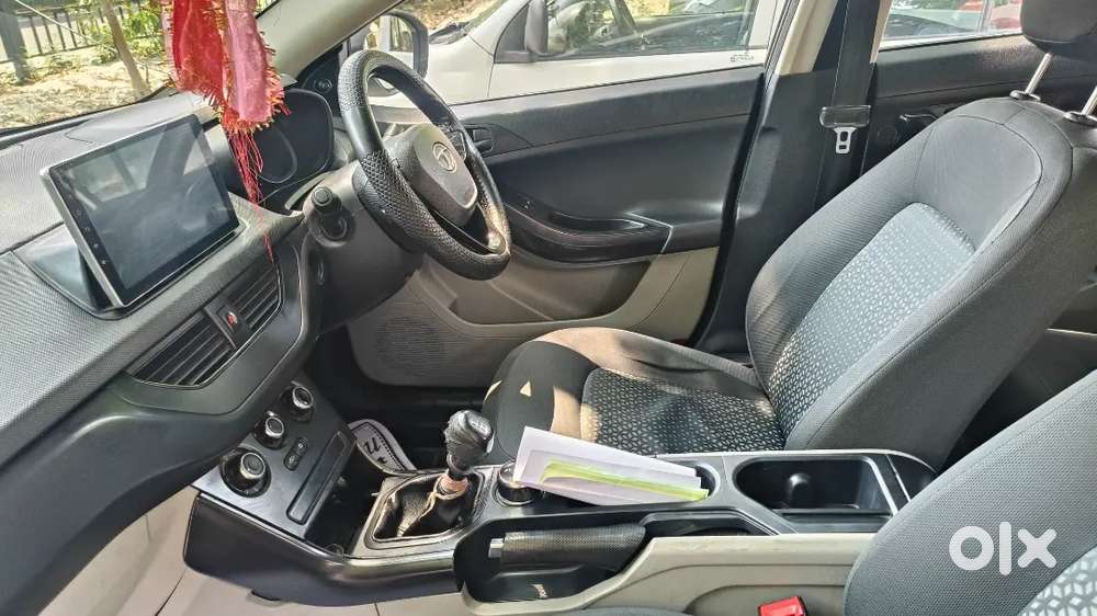 Full Insurance,2018 Last Model,new Tyre With Alloy.