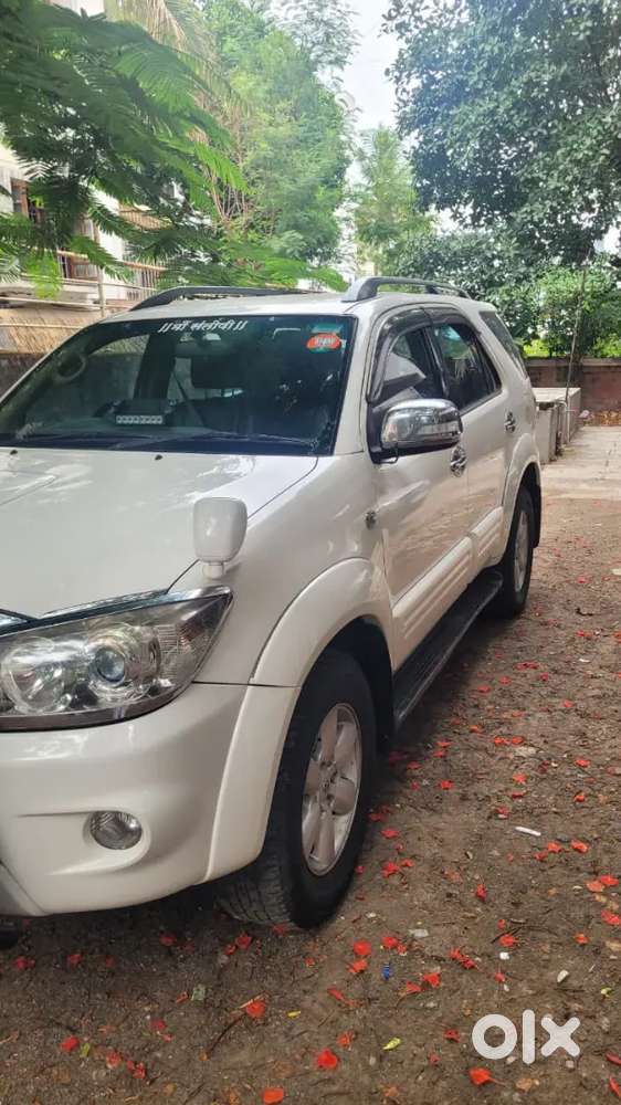 2011 Toyota Fortuner 4x4