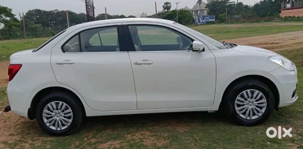 Maruti Suzuki Dzire 2022 Petrol 42150 Km Driven