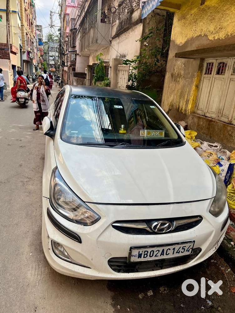 Hyundai Fluidic Verna 2013