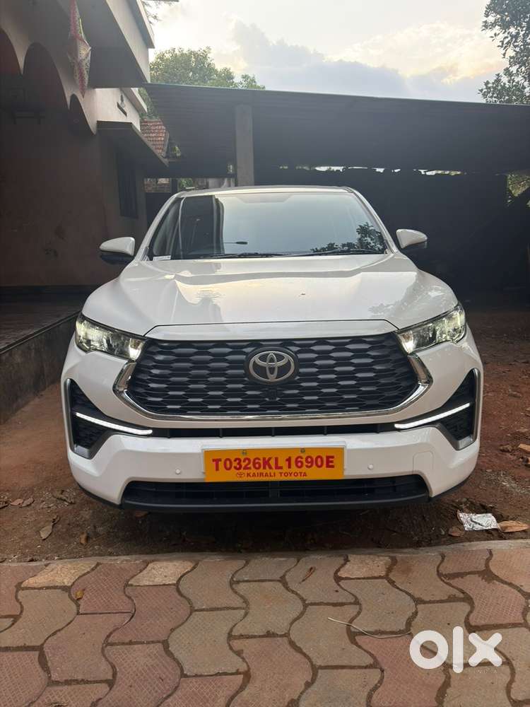 Toyota Innova Hycross 2026 Taxi