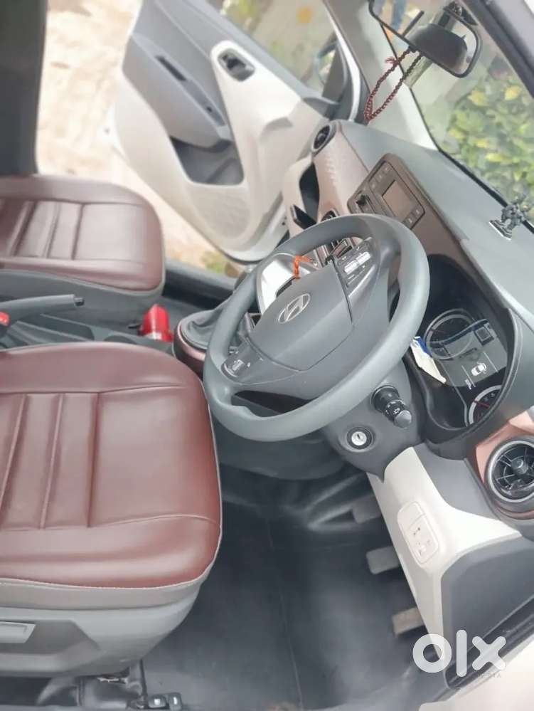 Hyundai Aura 2023 Cng & Hybrids Well Maintained