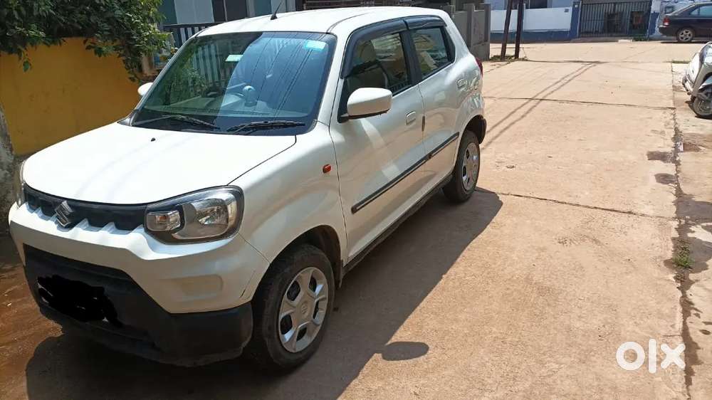 Maruti Suzuki S-presso 2024 Petrol 37500 Km Driven