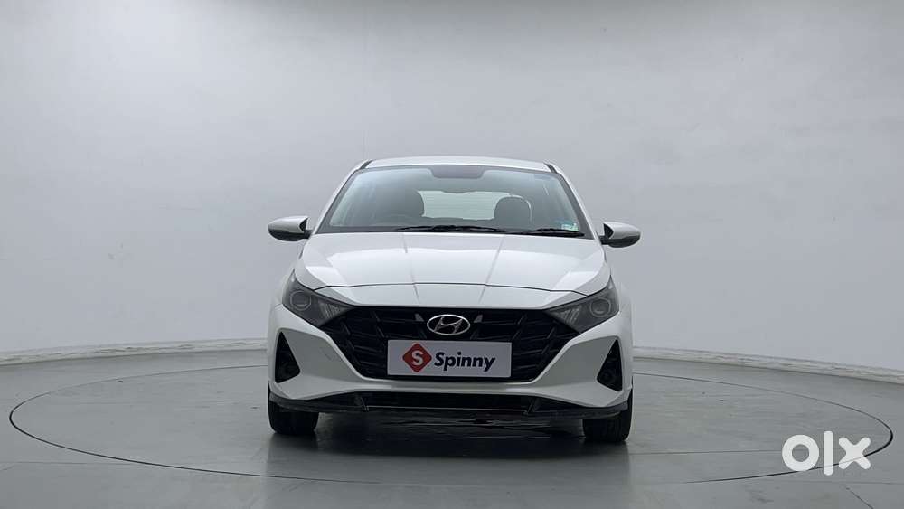 Hyundai I20 Asta (o) 1.2 Ivt Dual Tone, 2021, Petrol