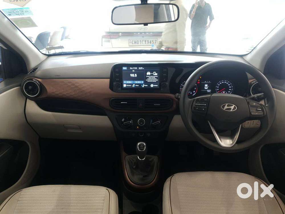 Hyundai Aura 1.2 Sx Cng, 2024, Cng & Hybrids
