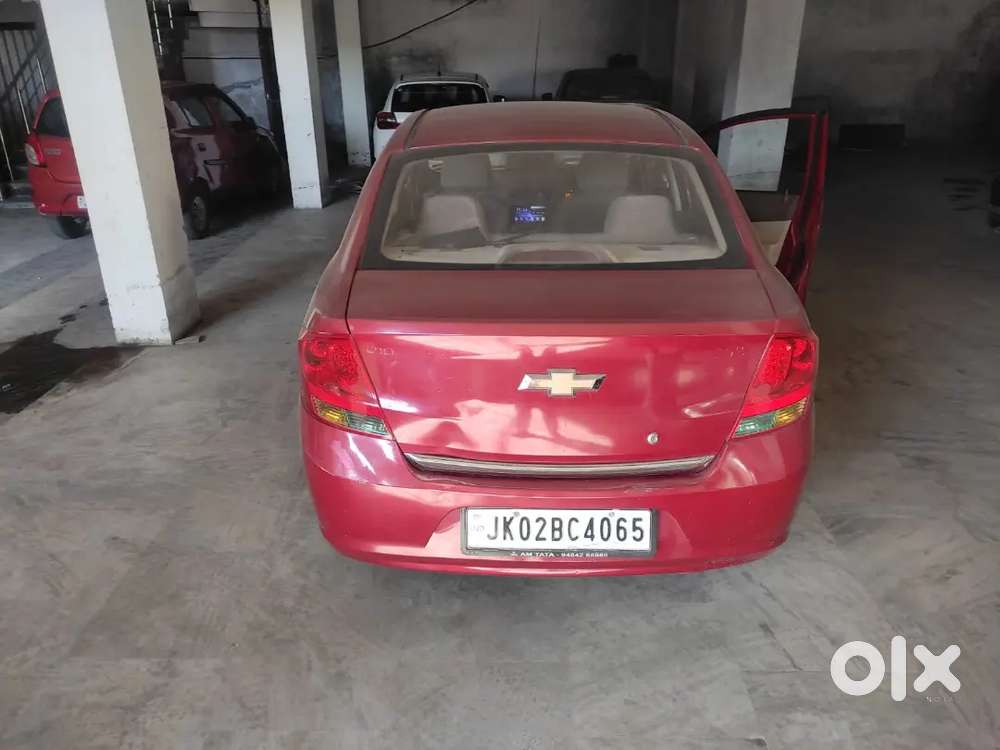 Power Steering
Power Windows (front & Rear)