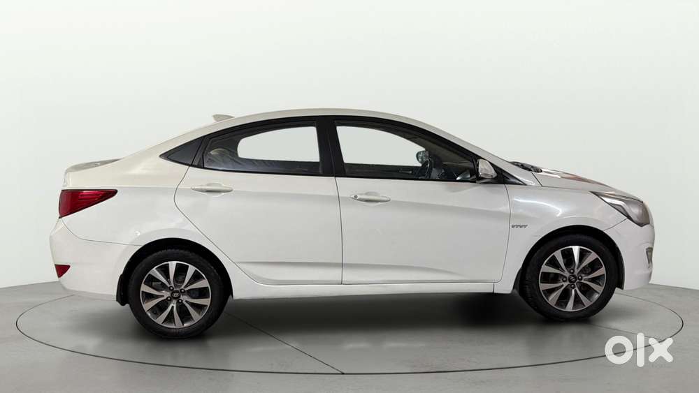 Hyundai Verna 1.6 Vtvt Sx, 2016, Petrol