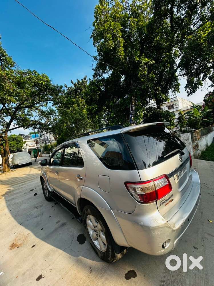 Toyota Fortuner Diesel 2011
