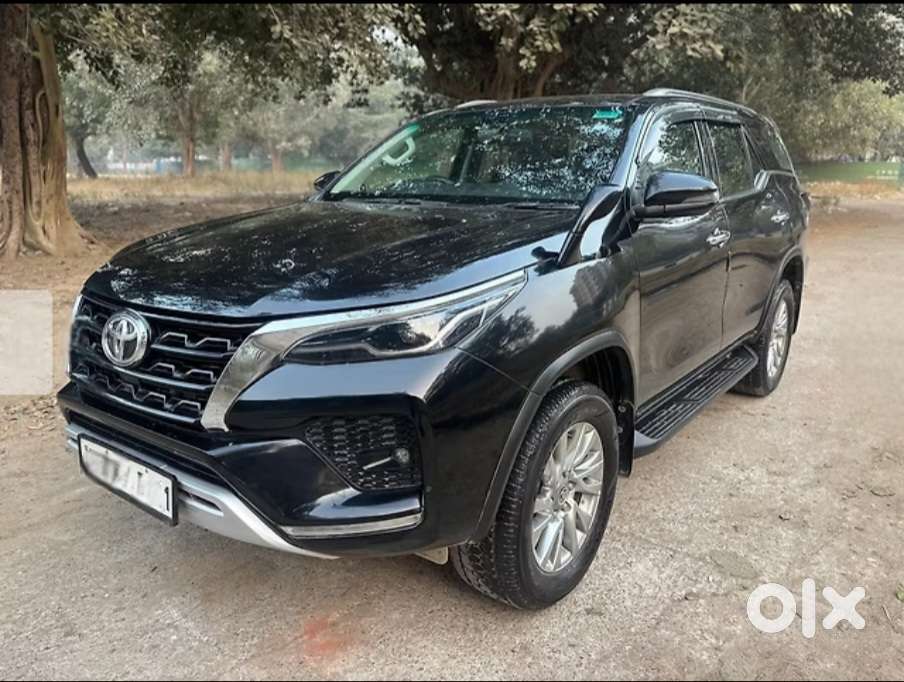 Toyota Fortuner 4x2 At 2.7 Petrol, 2022, Petrol