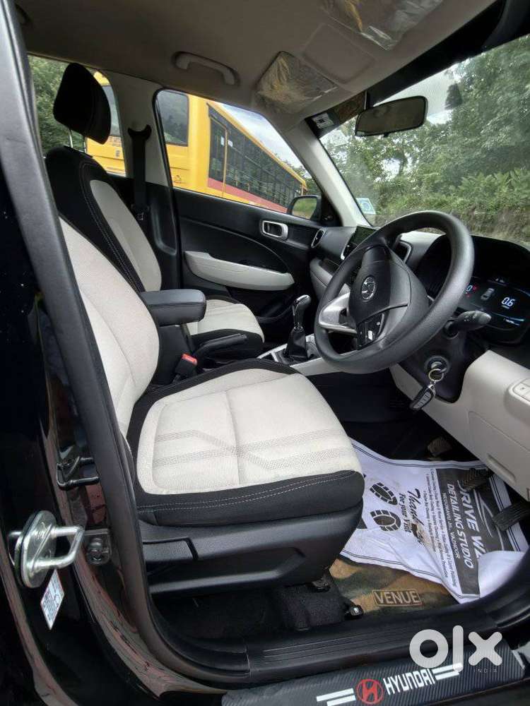 Hyundai Venue 1.2 S Plus, 2024, Petrol