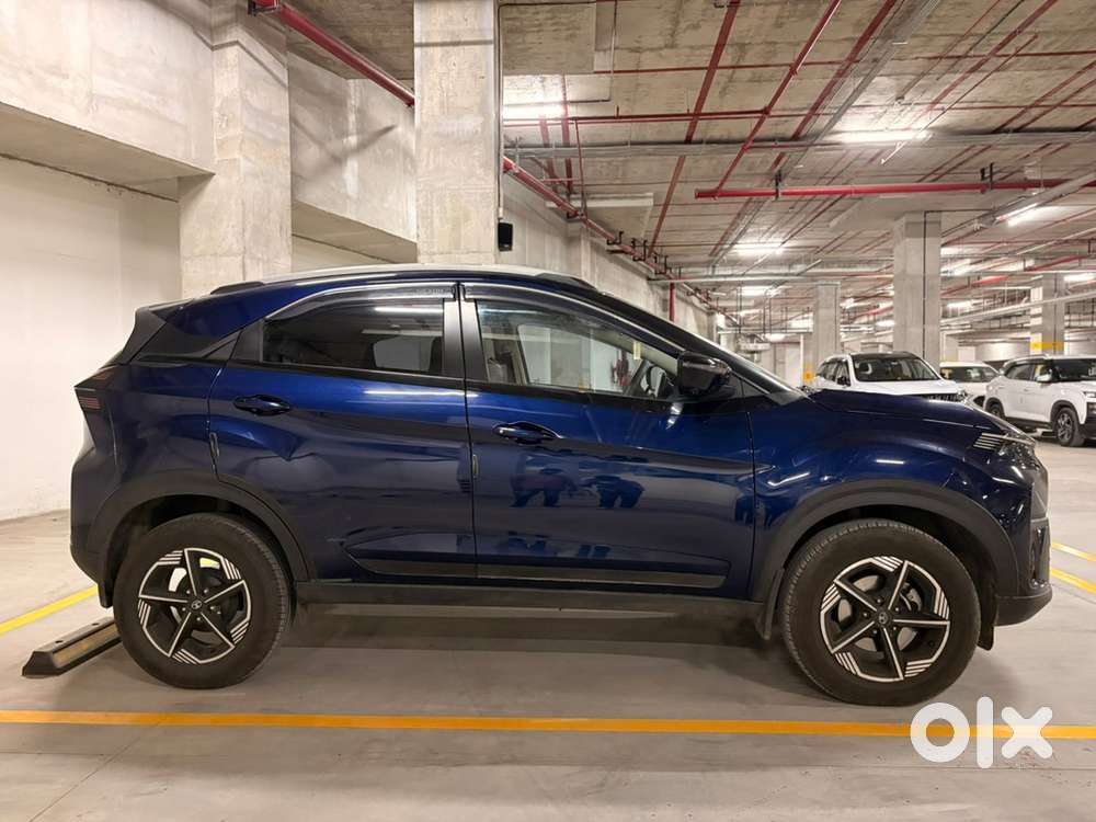 Tata Nexon Creative diesel AMT