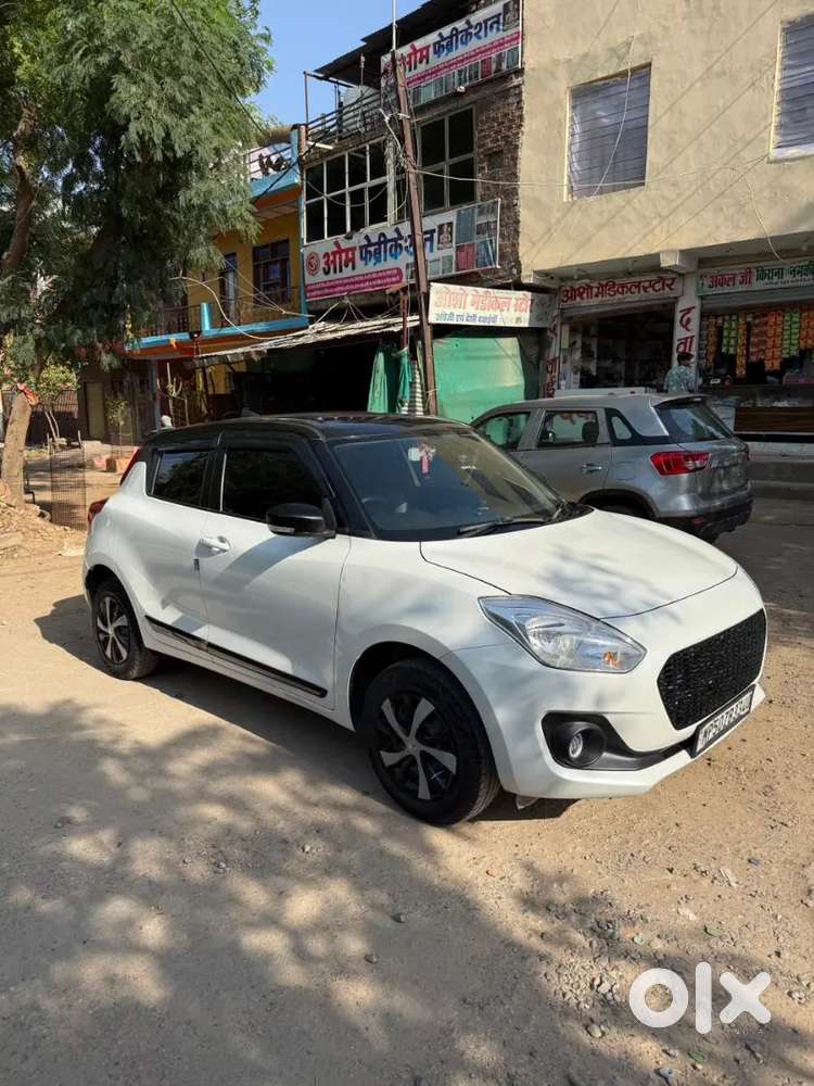 Maruti Suzuki Swift 2023 Petrol 36500 Km Driven