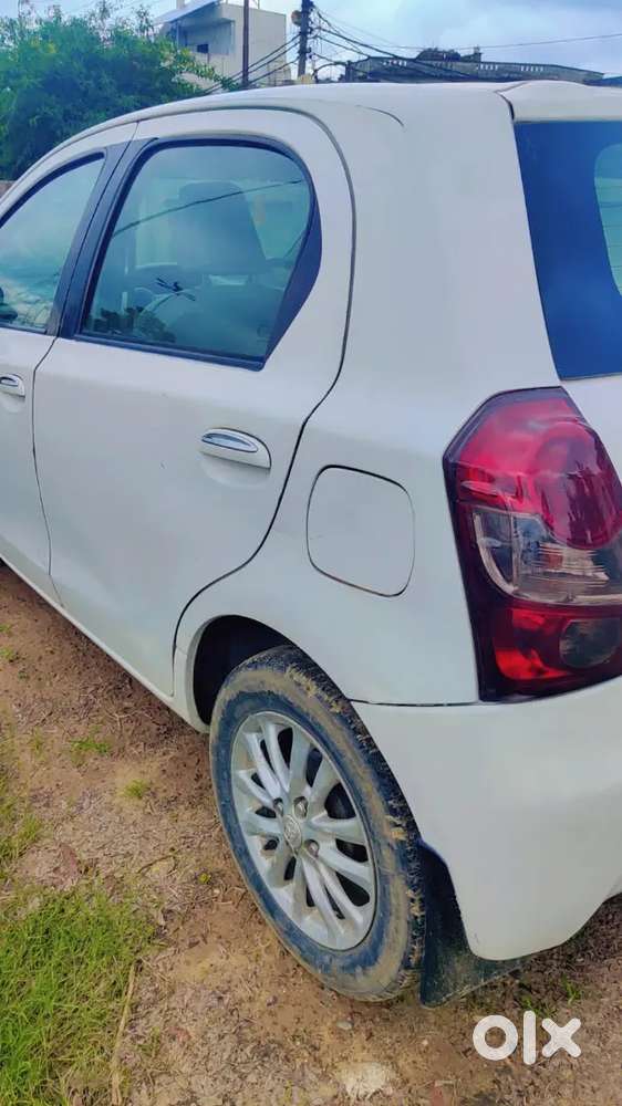 Toyota Etios 2013 Cng & Hybrids 85000 Km Driven