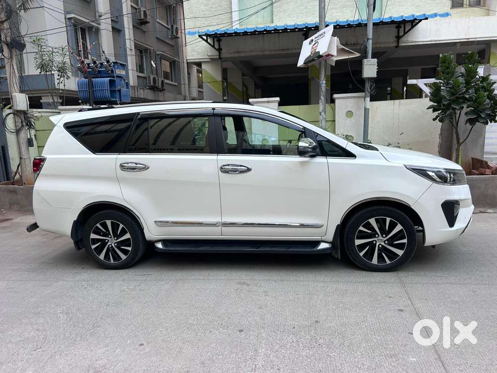 Toyota Innova Crysta 2.4 Z 7 Str, 2022, Diesel