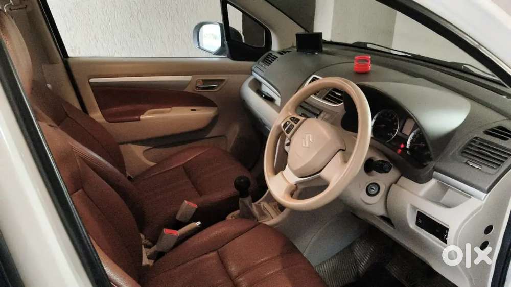 Maruti Suzuki Ertiga Zxi 2014 Variant