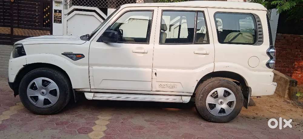 Mahindra Scorpio 2017 Diesel 65000 Km Driven