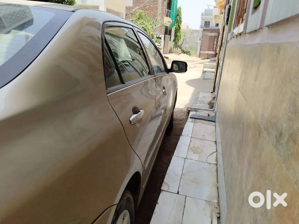 Toyota Corolla Altis 2010 Cng & Hybrids 200000 Km Driven