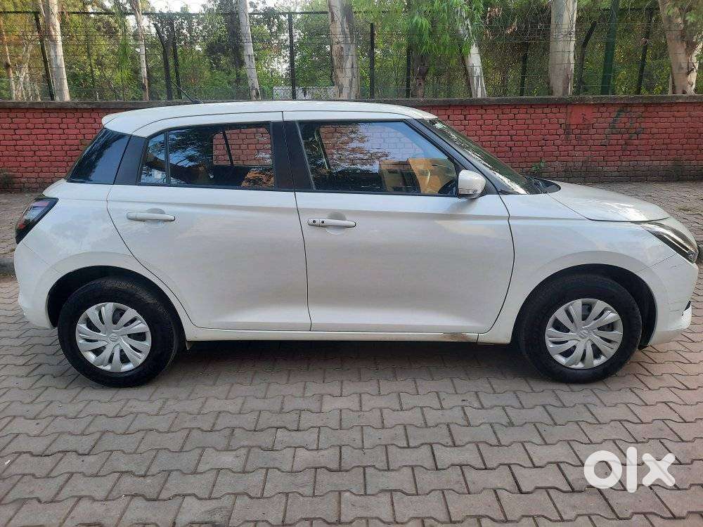 Maruti Suzuki Swift Vxi Ags, 2025, Petrol