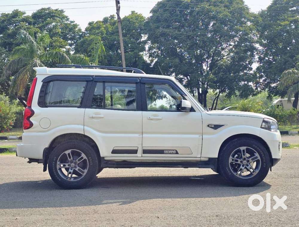 Mahindra Scorpio Classic 2.2 S 11 Mt 7 Cc, 2023, Diesel