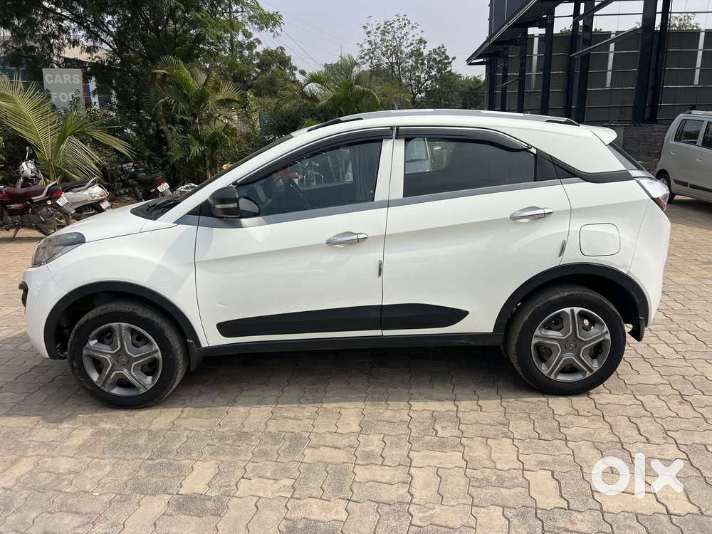 Tata Nexon 1.2 Revotron Xm, 2018, Petrol