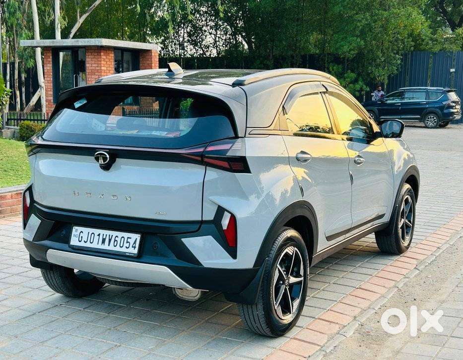 Tata Nexon Fearless Plus (ps) 1.2 Icng 6mt Red Dark Edition, 2025, C..